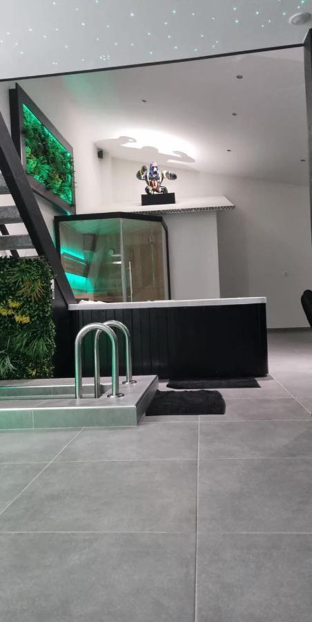 Mezza 47 Spa Precy-sur-Oise Zewnętrze zdjęcie